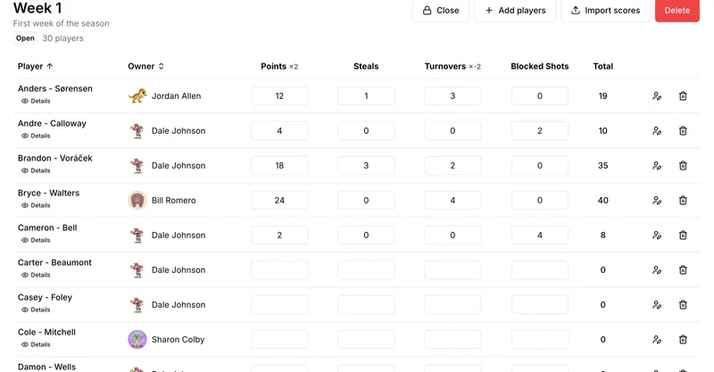 OnlineDraft scoring session grid with criteria multipliers and running totals